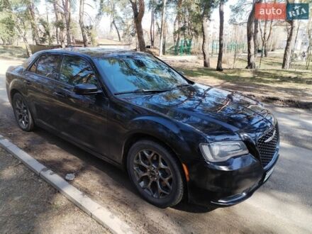 Чорний Крайслер 300 S, об'ємом двигуна 3.6 л та пробігом 183 тис. км за 11850 $, фото 1 на Automoto.ua