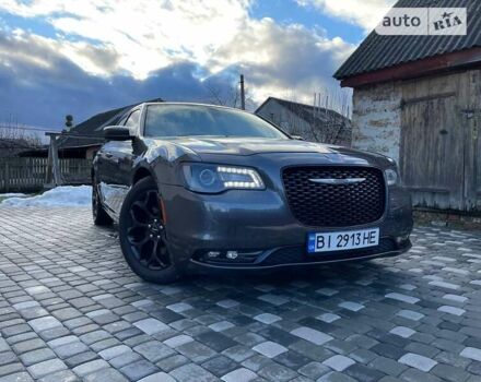 Сірий Крайслер 300 S, об'ємом двигуна 3.6 л та пробігом 132 тис. км за 13800 $, фото 12 на Automoto.ua