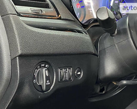 Серый Крайслер 300 S, объемом двигателя 3.6 л и пробегом 108 тыс. км за 14500 $, фото 16 на Automoto.ua