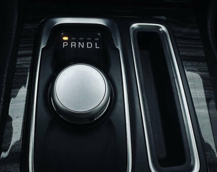 Білий Крайслер 300, об'ємом двигуна 3.6 л та пробігом 184 тис. км за 12999 $, фото 10 на Automoto.ua