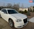 Белый Крайслер 300, объемом двигателя 3.6 л и пробегом 93 тыс. км за 18800 $, фото 1 на Automoto.ua