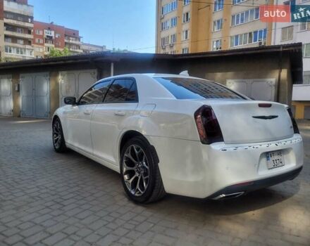 Білий Крайслер 300, об'ємом двигуна 3.6 л та пробігом 95 тис. км за 15500 $, фото 20 на Automoto.ua