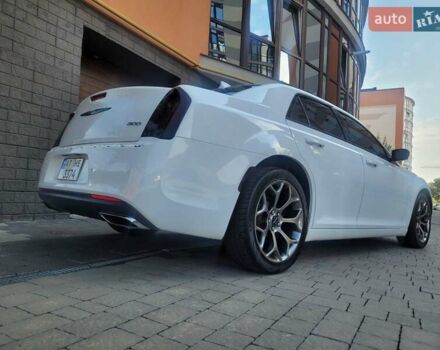 Білий Крайслер 300, об'ємом двигуна 3.6 л та пробігом 95 тис. км за 15500 $, фото 6 на Automoto.ua