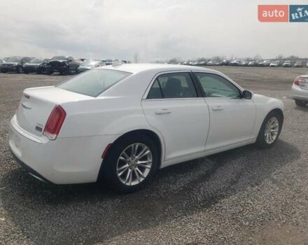 Білий Крайслер 300, об'ємом двигуна 3.6 л та пробігом 49 тис. км за 3000 $, фото 2 на Automoto.ua