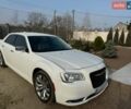 Белый Крайслер 300, объемом двигателя 3.6 л и пробегом 93 тыс. км за 18800 $, фото 1 на Automoto.ua