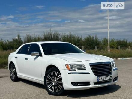 Крайслер 300 2012 в Чернигове на Automoto.ua Белый Крайслер 300, объемом двигателя 3.6 л и пробегом 230 тыс. км за 17100 $, фото 1 на Automoto.ua