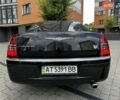 Черный Крайслер 300, объемом двигателя 2.7 л и пробегом 195 тыс. км за 6300 $, фото 3 на Automoto.ua
