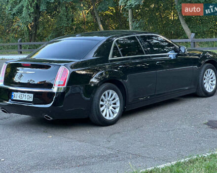 Чорний Крайслер 300, об'ємом двигуна 3.6 л та пробігом 206 тис. км за 10900 $, фото 6 на Automoto.ua