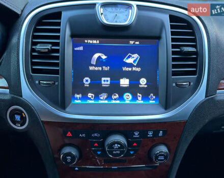 Чорний Крайслер 300, об'ємом двигуна 3.6 л та пробігом 206 тис. км за 10900 $, фото 14 на Automoto.ua