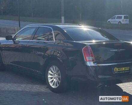 Черный Крайслер 300, объемом двигателя 3.6 л и пробегом 63 тыс. км за 15500 $, фото 3 на Automoto.ua