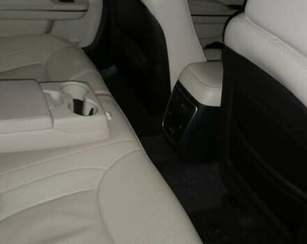 Чорний Крайслер 300, об'ємом двигуна 3.6 л та пробігом 146 тис. км за 14500 $, фото 12 на Automoto.ua