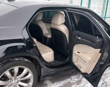 Чорний Крайслер 300, об'ємом двигуна 3.6 л та пробігом 146 тис. км за 14500 $, фото 8 на Automoto.ua