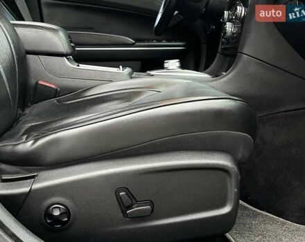 Черный Крайслер 300, объемом двигателя 3.6 л и пробегом 72 тыс. км за 12730 $, фото 21 на Automoto.ua