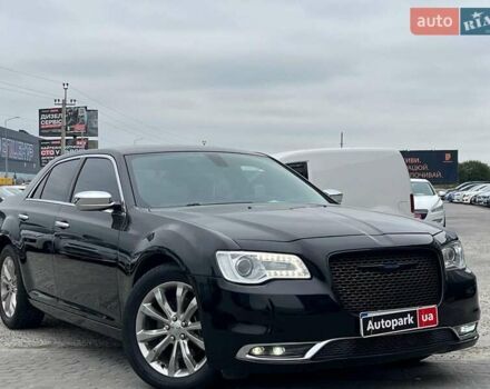 Черный Крайслер 300, объемом двигателя 3.6 л и пробегом 72 тыс. км за 12730 $, фото 3 на Automoto.ua