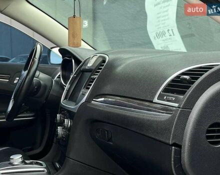 Черный Крайслер 300, объемом двигателя 3.6 л и пробегом 72 тыс. км за 12730 $, фото 16 на Automoto.ua