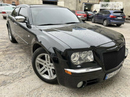 Крайслер 300 2006 у Одесі на Automoto.ua Чорний Крайслер 300, об'ємом двигуна 2.74 л та пробігом 220 тис. км за 7800 $, фото 1 на Automoto.ua