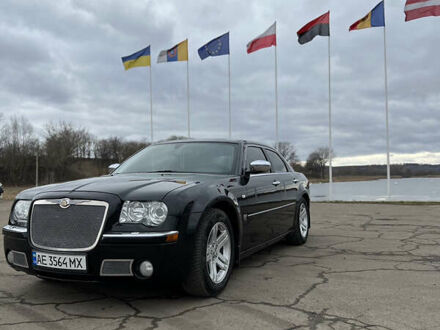 Крайслер 300 2007 у Києві на Automoto.ua Чорний Крайслер 300, об'ємом двигуна 2.7 л та пробігом 230 тис. км за 8000 $, фото 1 на Automoto.ua