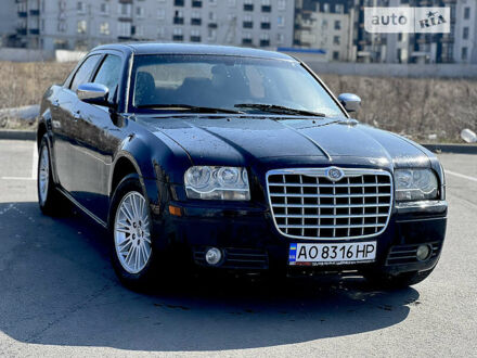 Крайслер 300 2010 у Києві на Automoto.ua Чорний Крайслер 300, об'ємом двигуна 2.7 л та пробігом 320 тис. км за 9999 $, фото 1 на Automoto.ua