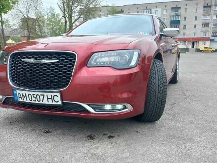 Крайслер 300 2011 в Новорад-Волынском на Automoto.ua Красный Крайслер 300, объемом двигателя 3.6 л и пробегом 157 тыс. км за 10400 $, фото 1 на Automoto.ua