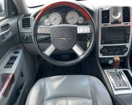 Крайслер 300, объемом двигателя 3 л и пробегом 269 тыс. км за 8190 $, фото 17 на Automoto.ua