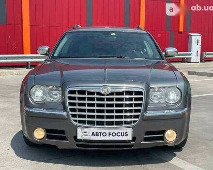 Крайслер 300, объемом двигателя 3 л и пробегом 269 тыс. км за 8190 $, фото 1 на Automoto.ua