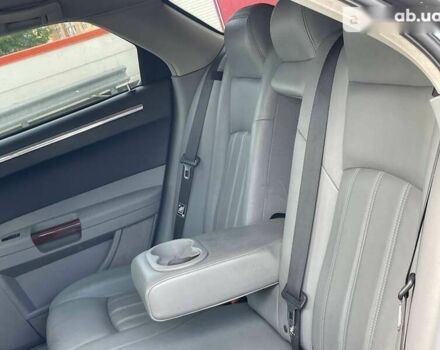 Крайслер 300, объемом двигателя 3 л и пробегом 269 тыс. км за 8190 $, фото 29 на Automoto.ua