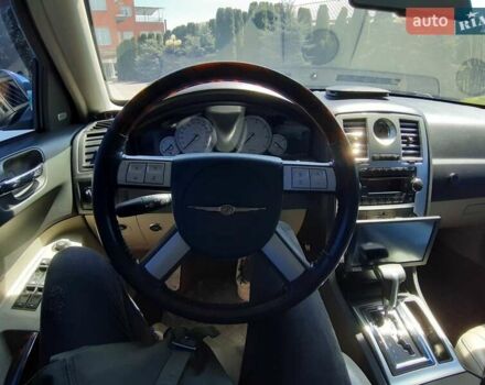 Крайслер 300, объемом двигателя 2.7 л и пробегом 150 тыс. км за 7900 $, фото 17 на Automoto.ua