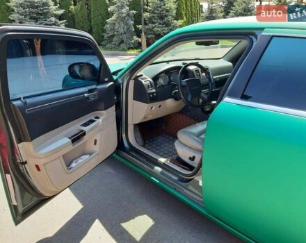 Крайслер 300, объемом двигателя 2.7 л и пробегом 150 тыс. км за 7900 $, фото 22 на Automoto.ua
