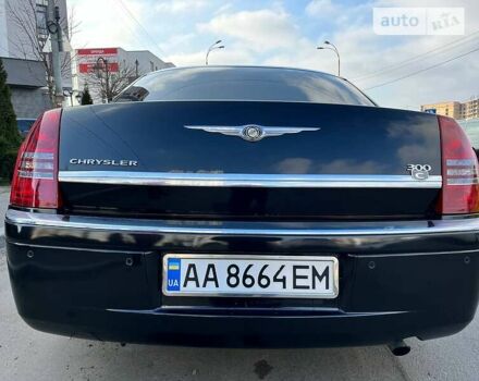 Крайслер 300, об'ємом двигуна 2.7 л та пробігом 166 тис. км за 7500 $, фото 2 на Automoto.ua