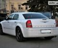 Крайслер 300, об'ємом двигуна 2.7 л та пробігом 156 тис. км за 9600 $, фото 3 на Automoto.ua