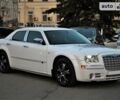 Крайслер 300, объемом двигателя 2.7 л и пробегом 156 тыс. км за 9600 $, фото 2 на Automoto.ua