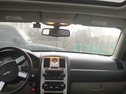 Крайслер 300 2006 у Дніпро (Дніпропетровську) на Automoto.ua Крайслер 300, об'ємом двигуна 2.7 л та пробігом 220 тис. км за 8000 $, фото 1 на Automoto.ua