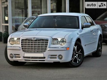 Крайслер 300 2008 у Харкові на Automoto.ua Крайслер 300, об'ємом двигуна 2.7 л та пробігом 156 тис. км за 10300 $, фото 1 на Automoto.ua
