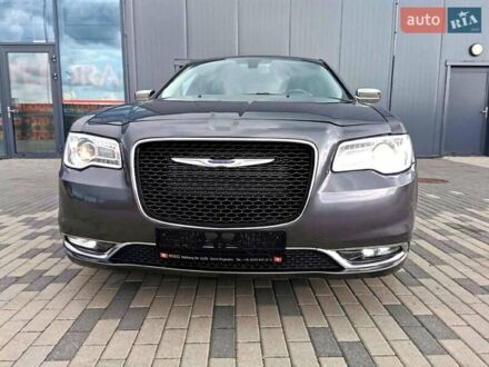 Крайслер 300 2019 в Киеве на Automoto.ua Крайслер 300, объемом двигателя 3.6 л и пробегом 170 тыс. км за 14300 $, фото 1 на Automoto.ua