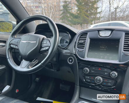 Сірий Крайслер 300, об'ємом двигуна 3.6 л та пробігом 161 тис. км за 15200 $, фото 11 на Automoto.ua