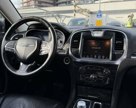 Сірий Крайслер 300, об'ємом двигуна 3.6 л та пробігом 149 тис. км за 12000 $, фото 23 на Automoto.ua