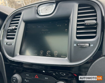 Сірий Крайслер 300, об'ємом двигуна 3.6 л та пробігом 161 тис. км за 15200 $, фото 12 на Automoto.ua