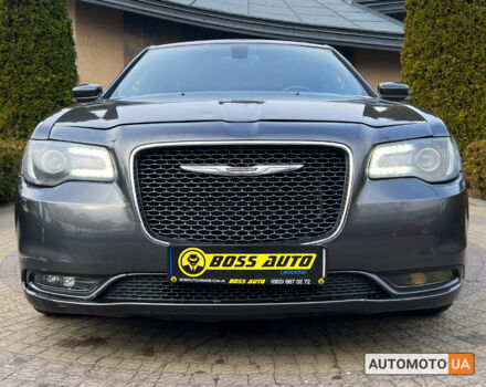 Сірий Крайслер 300, об'ємом двигуна 3.6 л та пробігом 161 тис. км за 15200 $, фото 1 на Automoto.ua