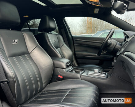 Сірий Крайслер 300, об'ємом двигуна 3.6 л та пробігом 161 тис. км за 15200 $, фото 8 на Automoto.ua