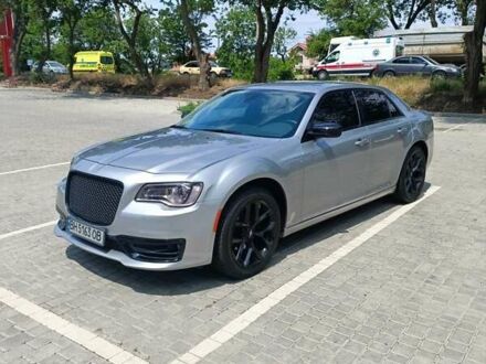 Крайслер 300 2016 у Одесі на Automoto.ua Сірий Крайслер 300, об'ємом двигуна 3.6 л та пробігом 167 тис. км за 15700 $, фото 1 на Automoto.ua