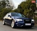 Крайслер 300 2016 в Хмельницком на Automoto.ua Синий Крайслер 300, объемом двигателя 3.6 л и пробегом 177 тыс. км за 12999 $, фото 1 на Automoto.ua