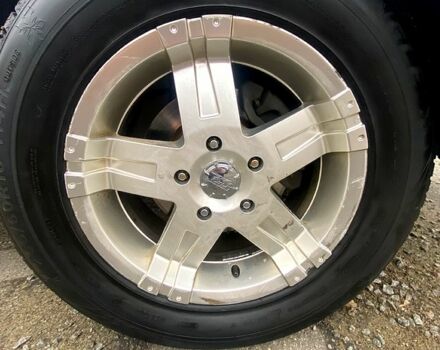 Серый Крайслер Аспен, объемом двигателя 5.7 л и пробегом 273 тыс. км за 11300 $, фото 12 на Automoto.ua