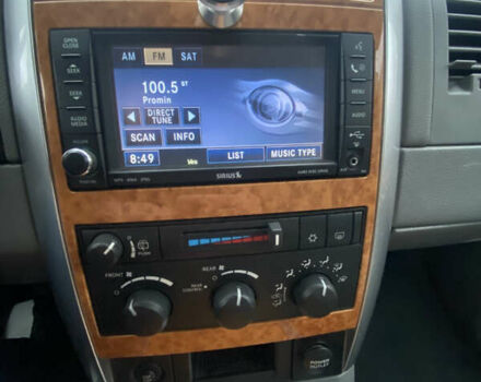 Серый Крайслер Аспен, объемом двигателя 5.65 л и пробегом 273 тыс. км за 11300 $, фото 21 на Automoto.ua