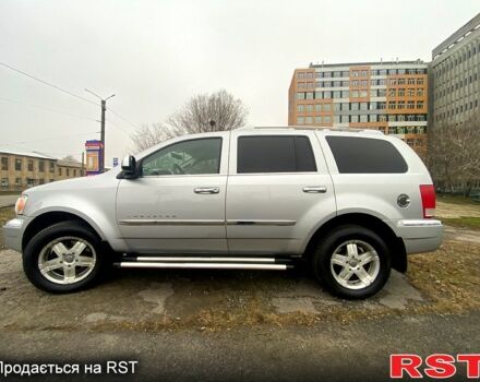 Серый Крайслер Аспен, объемом двигателя 5.7 л и пробегом 273 тыс. км за 11300 $, фото 2 на Automoto.ua