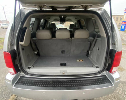 Серый Крайслер Аспен, объемом двигателя 5.65 л и пробегом 273 тыс. км за 11300 $, фото 8 на Automoto.ua