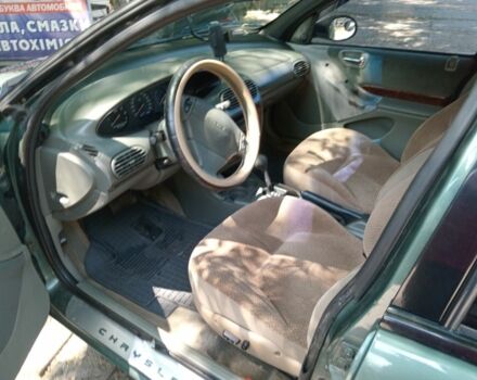 Зеленый Крайслер Циррус, объемом двигателя 2.5 л и пробегом 300 тыс. км за 2744 $, фото 4 на Automoto.ua