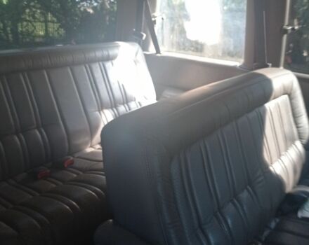 Черный Крайслер Другая, объемом двигателя 3.3 л и пробегом 350 тыс. км за 3004 $, фото 1 на Automoto.ua