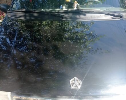 Черный Крайслер Другая, объемом двигателя 3.3 л и пробегом 350 тыс. км за 3004 $, фото 3 на Automoto.ua