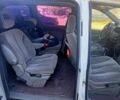 Білий Крайслер Grand Voyager, об'ємом двигуна 2.4 л та пробігом 400 тис. км за 5693 $, фото 3 на Automoto.ua