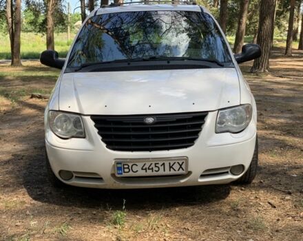 Белый Крайслер Гранд Вояджер, объемом двигателя 2.8 л и пробегом 340 тыс. км за 63000 $, фото 14 на Automoto.ua